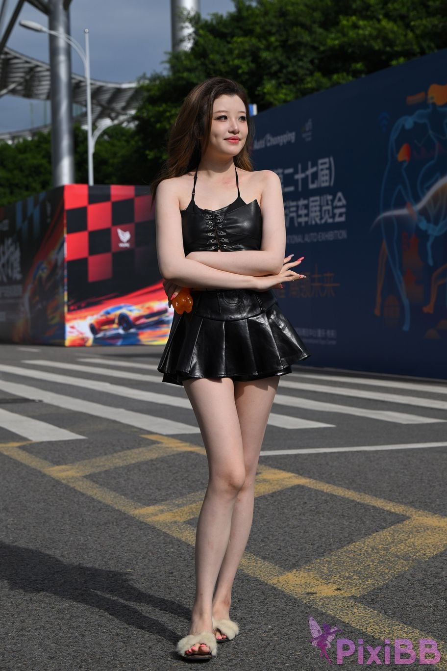 Featured Street Photography Works No.5373 Black mini leather skirt PixiBB.COM 142