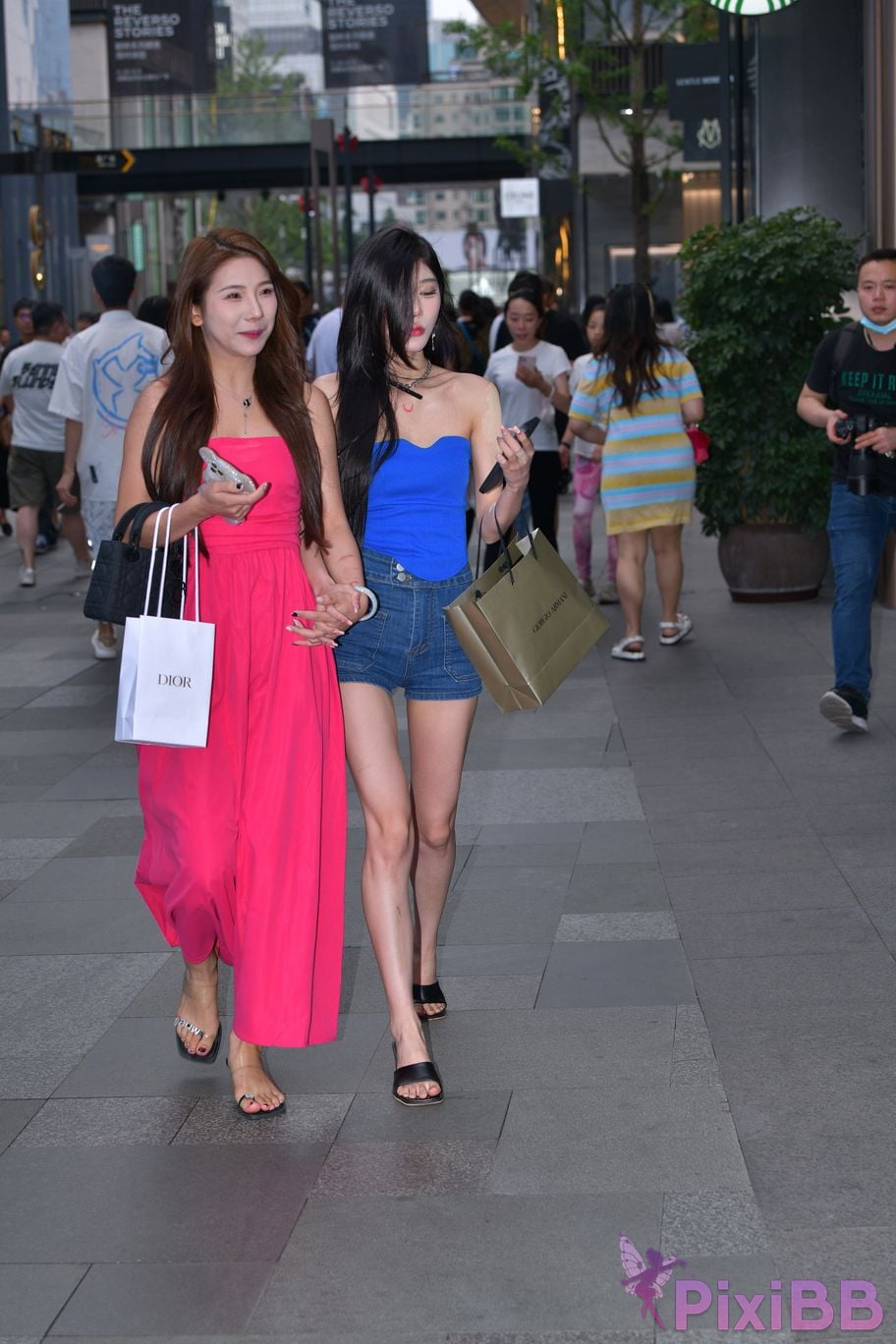 Featured Street Photography Works No.5375 Vibrant young beautiful girl PixiBB.COM 003