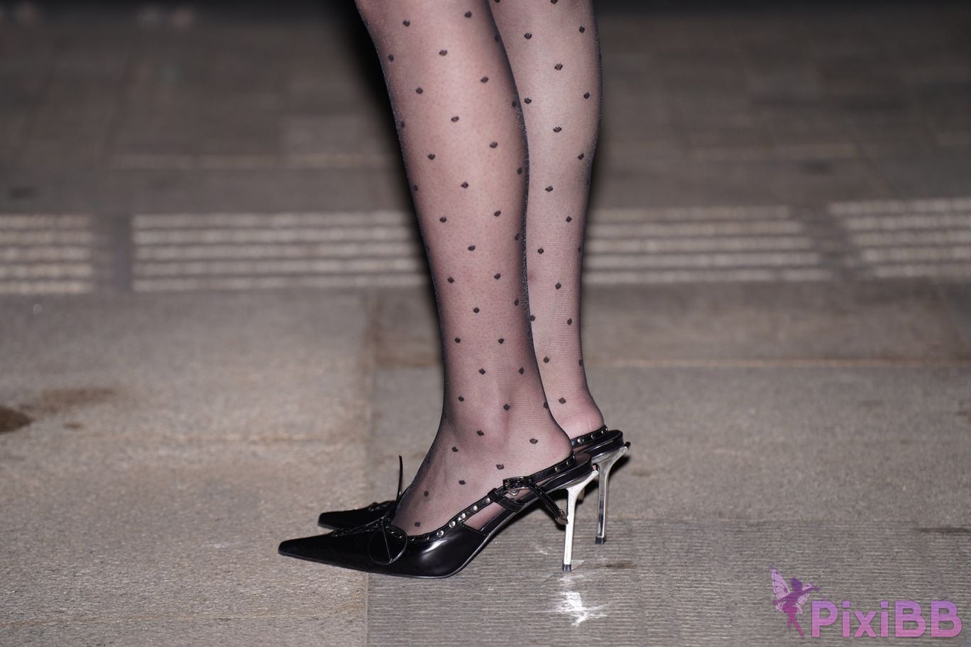 Featured Street Photography Works No.5376 Delicate beautiful and exquisite black stockings PixiBB.COM 110