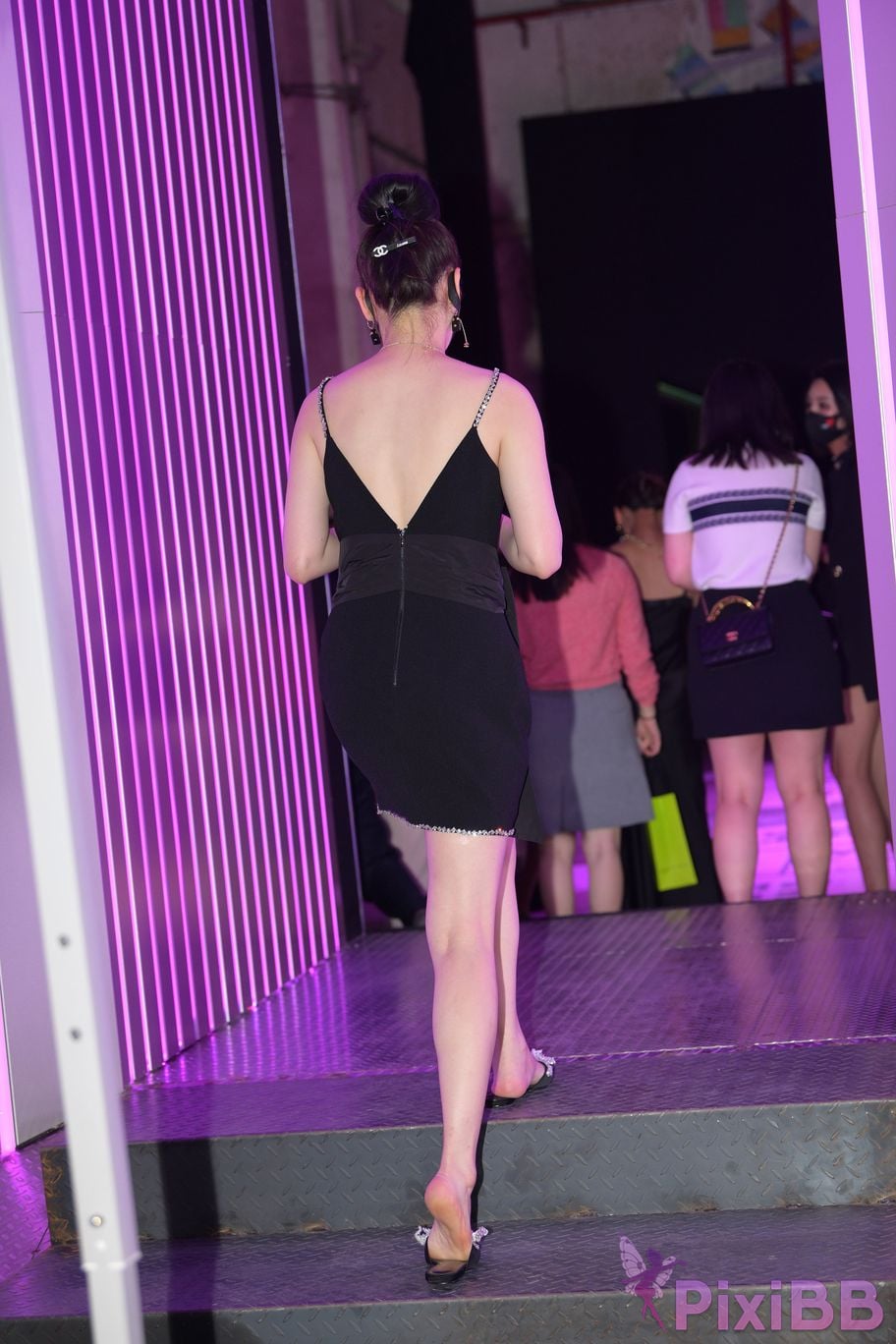 Featured Street Photography Works No.5377 intellectual black PixiBB.COM 102