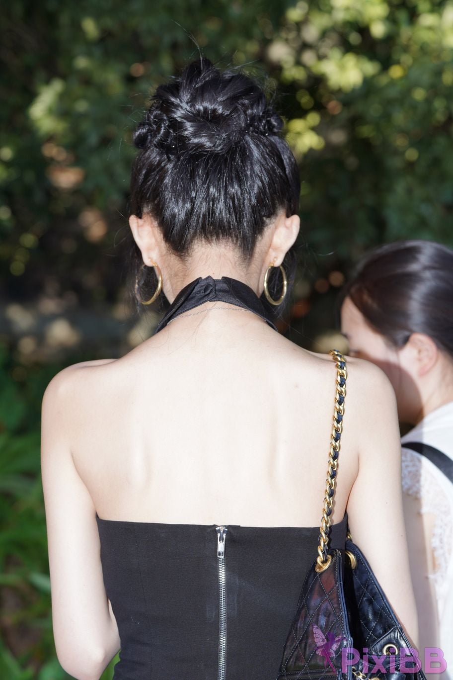 Featured Street Photography Works No.5379 Pretty girl in boots and shorts PixiBB.COM 035