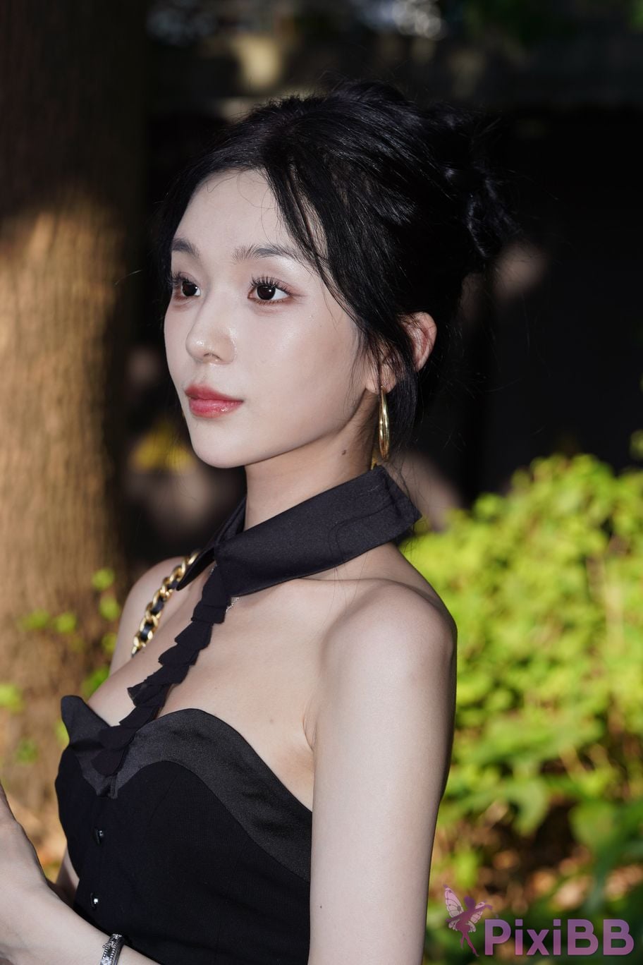 Featured Street Photography Works No.5379 Pretty girl in boots and shorts PixiBB.COM 045