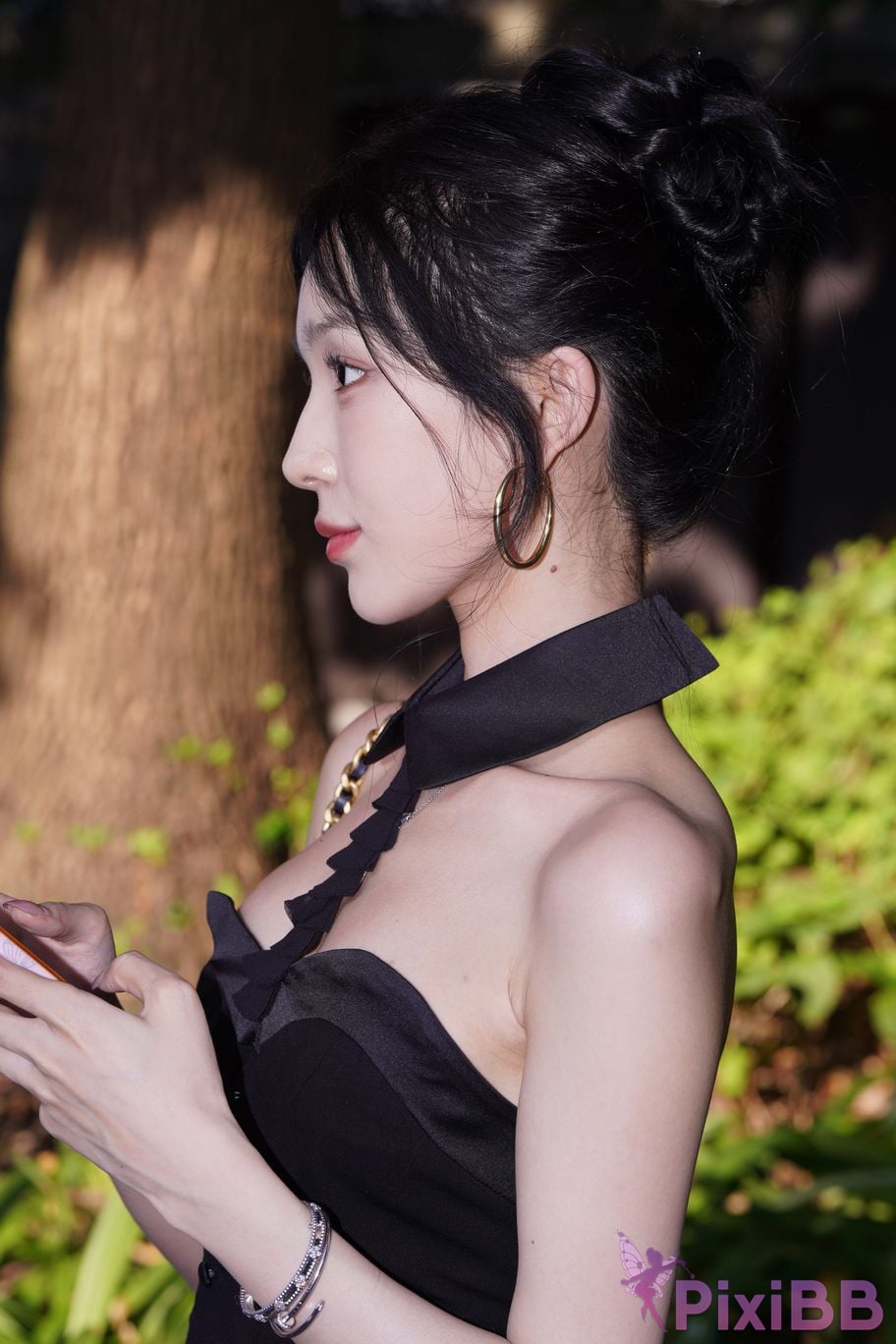 Featured Street Photography Works No.5379 Pretty girl in boots and shorts PixiBB.COM 053