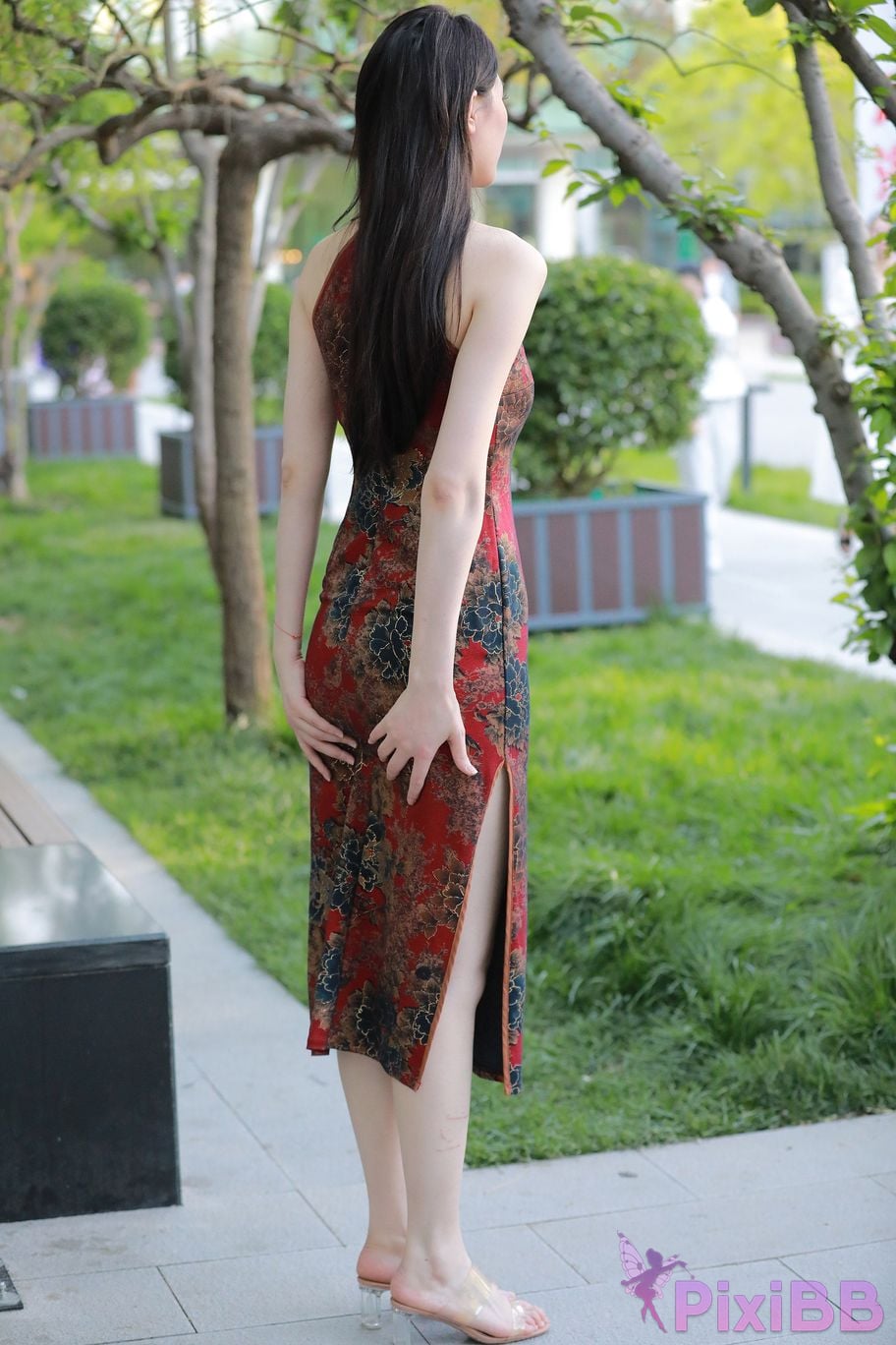 Featured Street Photography Works No.5380 Chinese cheongsam beauty PixiBB.COM 013