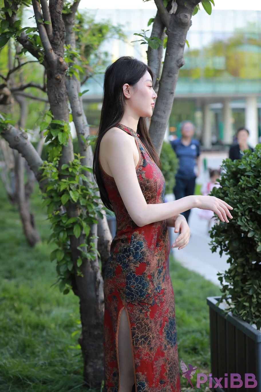 Featured Street Photography Works No.5380 Chinese cheongsam beauty PixiBB.COM 022