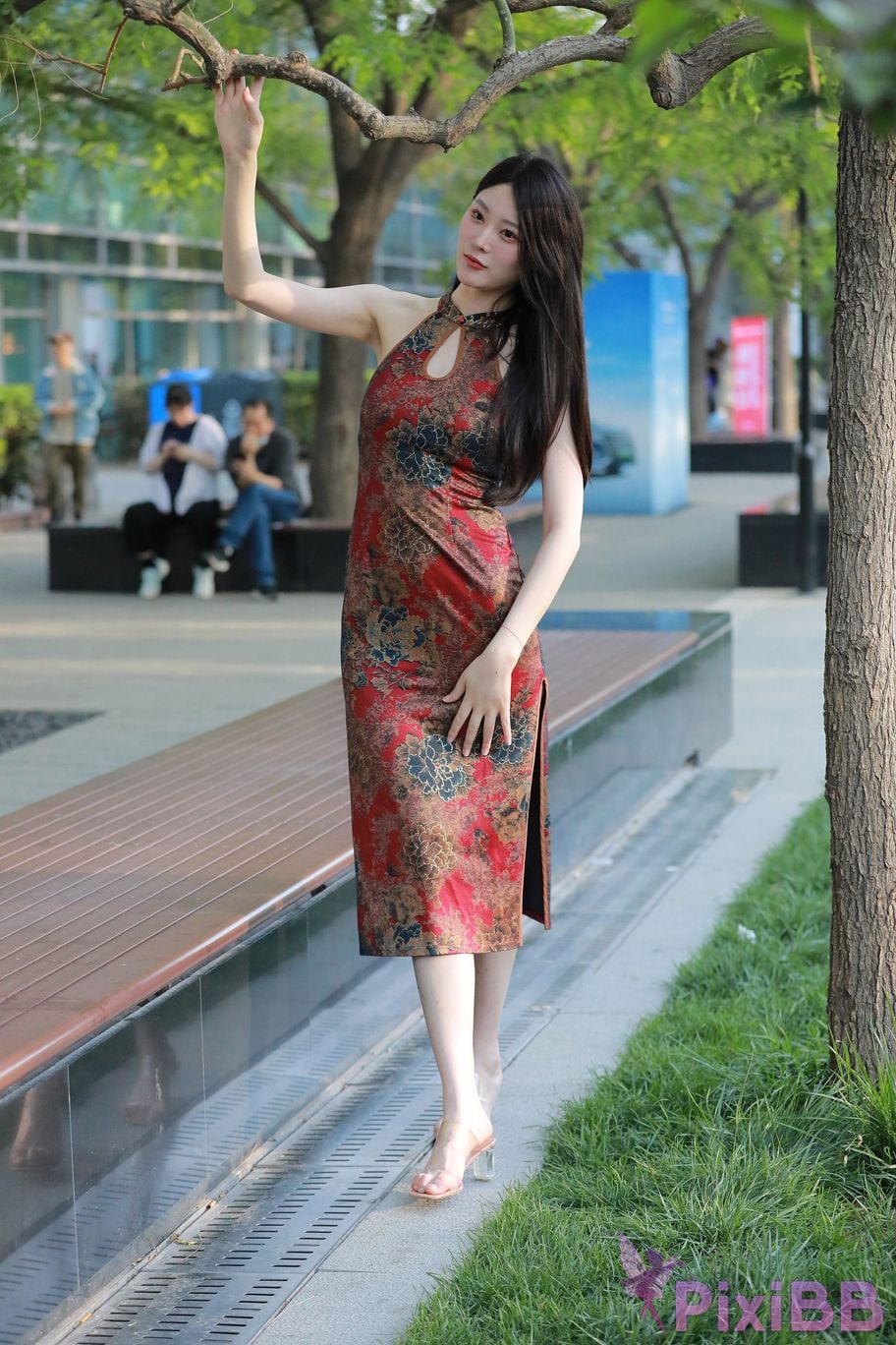 Featured Street Photography Works No.5380 Chinese cheongsam beauty PixiBB.COM 057