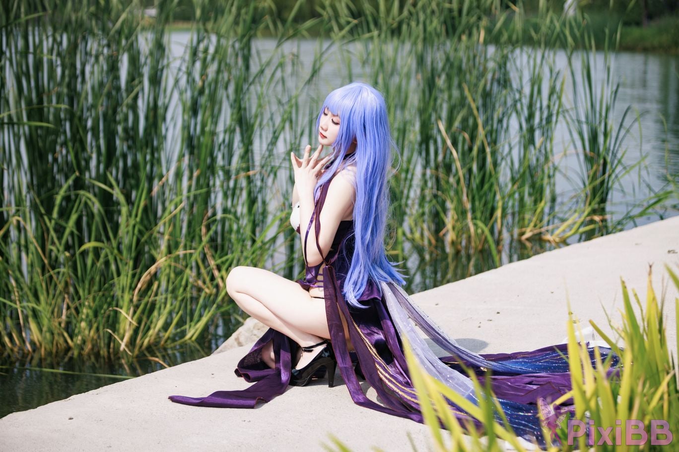 Cosplayer A Xuexue Dido dress PixiBB.COM 075