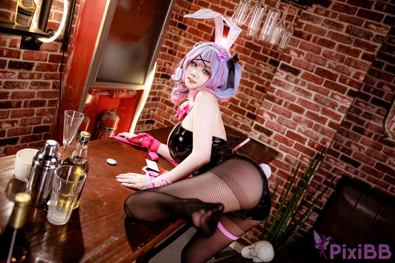 Coser A Xuexue Hatsune Rabbit Hole PixiBB.COM 017