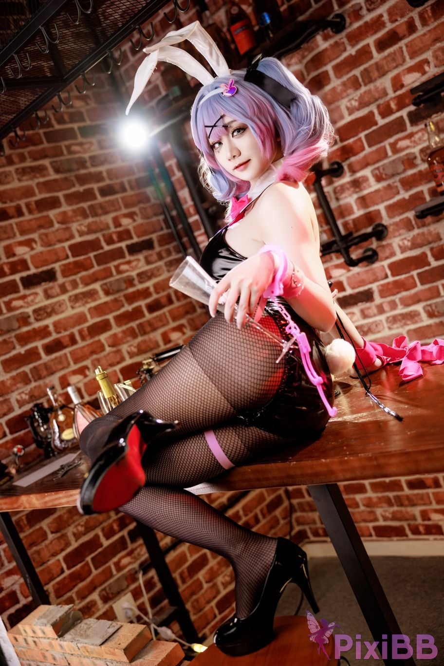 Coser A Xuexue Hatsune Rabbit Hole PixiBB.COM 025