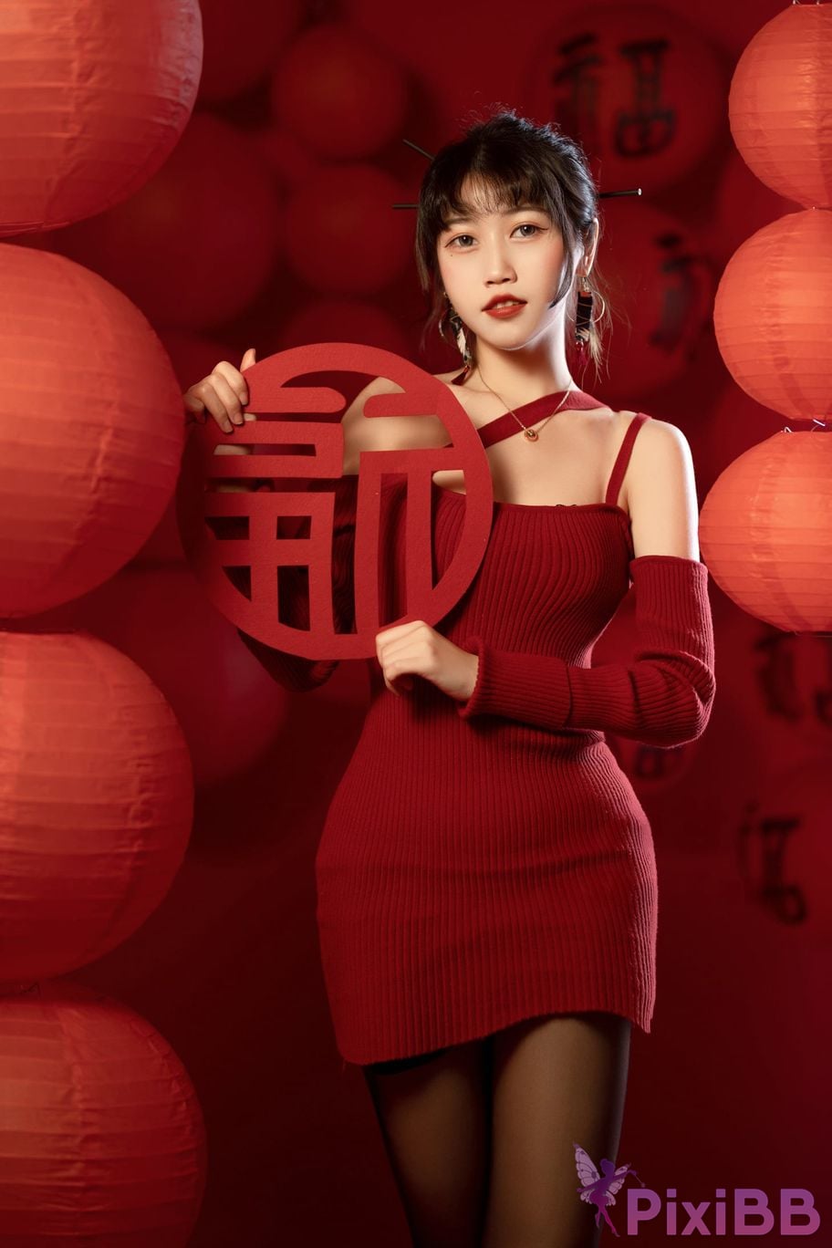 Cosplayer Not lazy cat new year PixiBB.COM 001