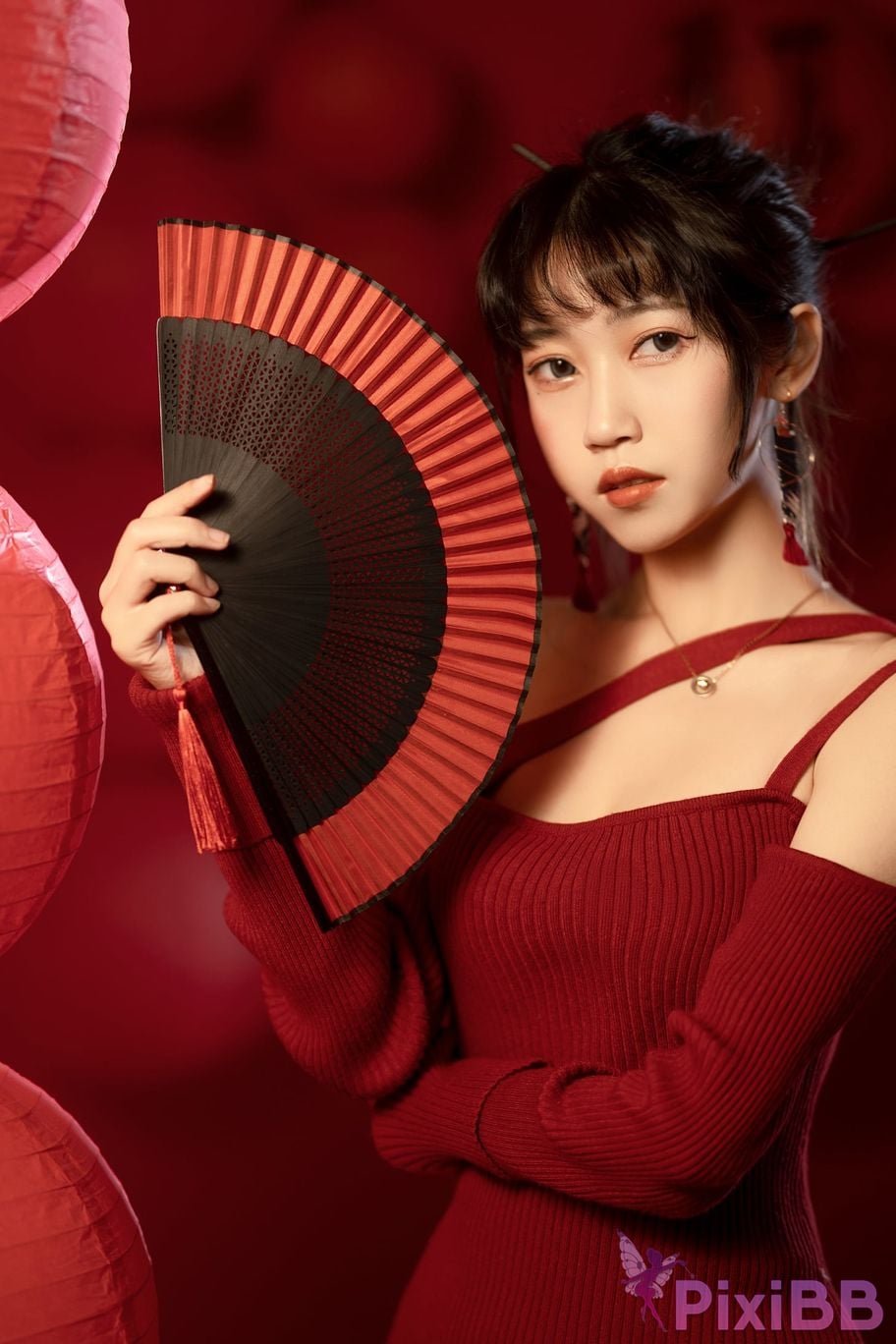 Cosplayer Not lazy cat new year PixiBB.COM 006