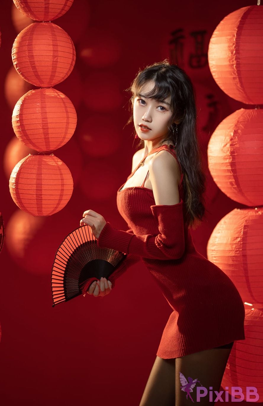 Cosplayer Not lazy cat new year PixiBB.COM 012