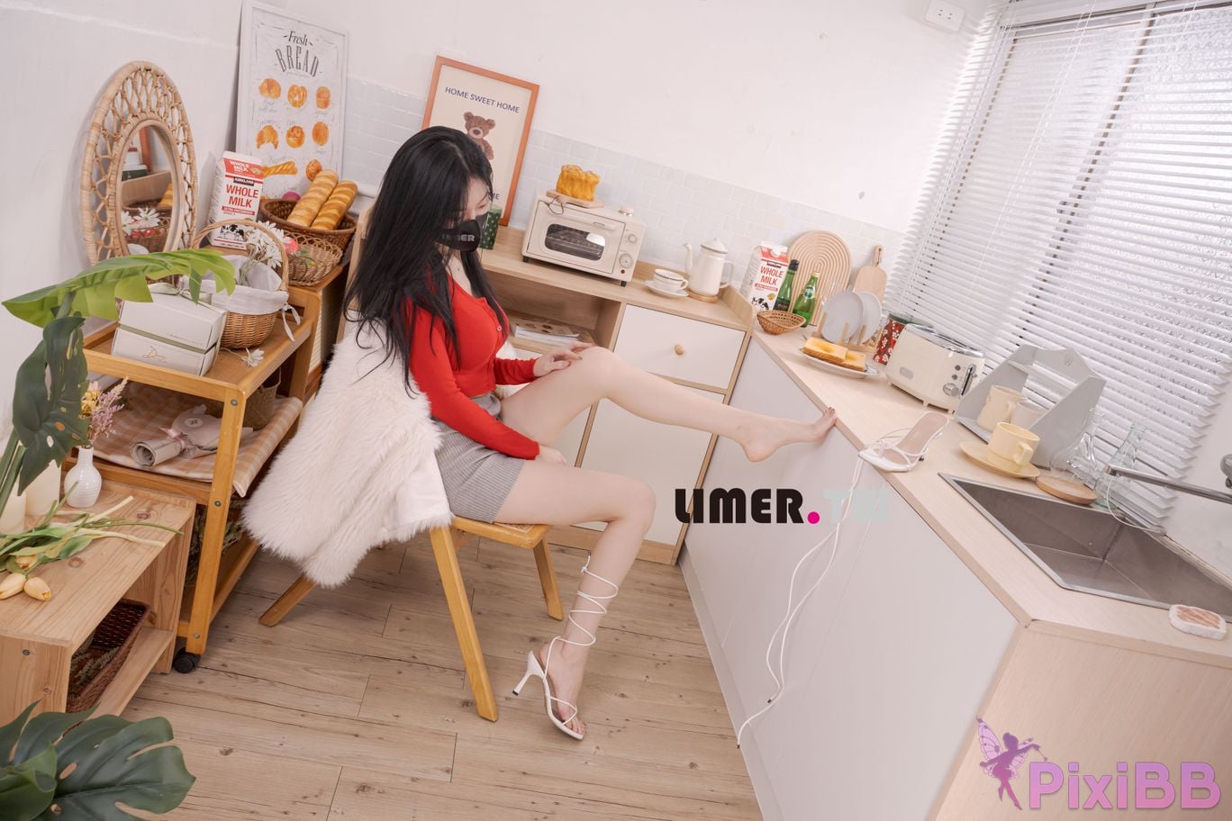 Limerence Original No.100 Yuwei Jalys beautiful feet directly tease you with your face PixiBB.COM 012