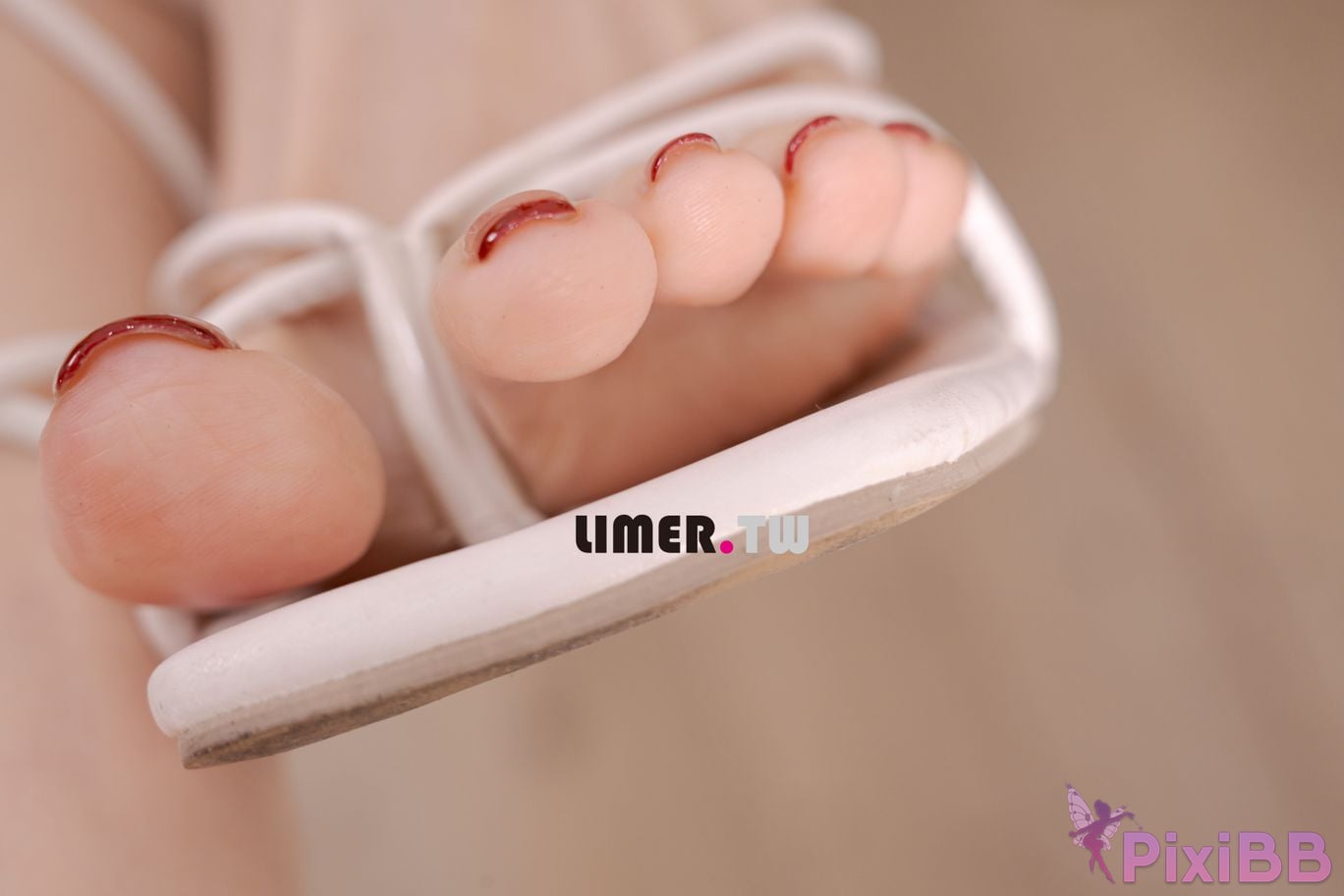 Limerence Original No.100 Yuwei Jalys beautiful feet directly tease you with your face PixiBB.COM 061