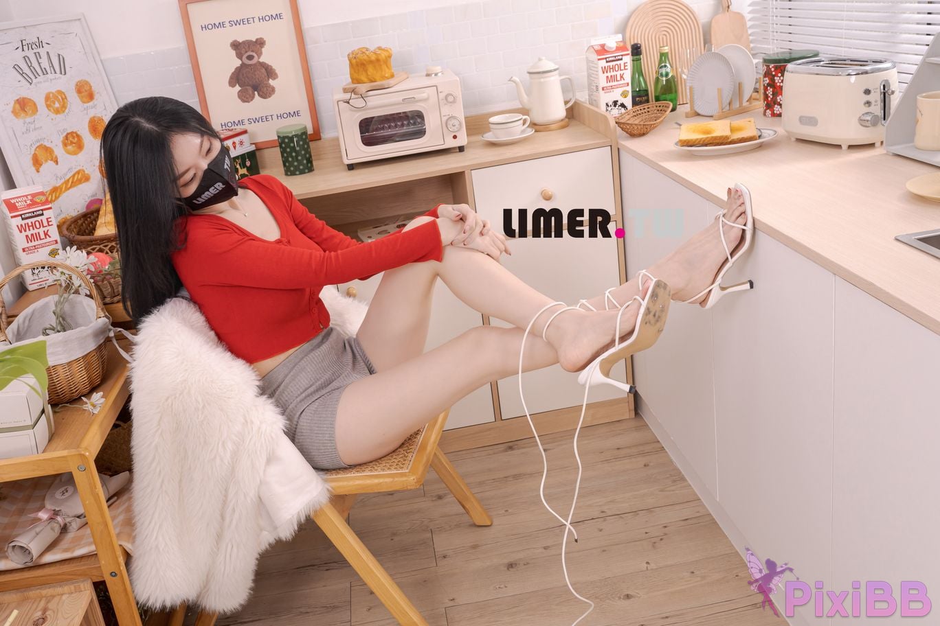 Limerence Original No.100 Yuwei Jalys beautiful feet directly tease you with your face PixiBB.COM 063