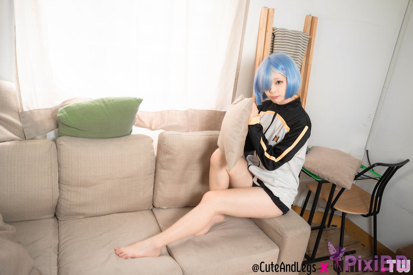 Limerence Original No.099 Rem showed up wearing your coat A r e y o u w a i n g t h d PixiBB.COM 095