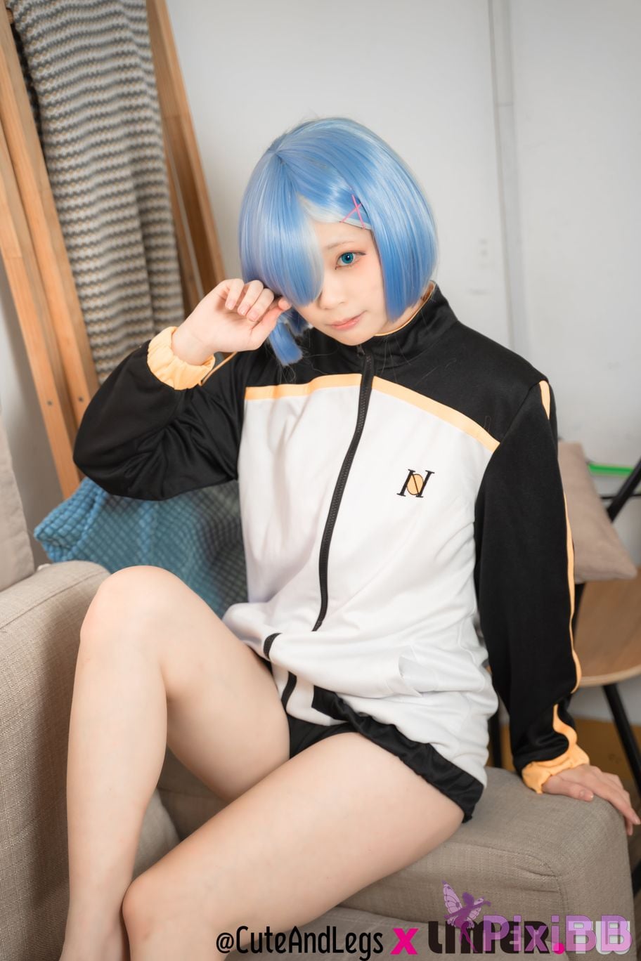 Limerence Original No.099 Rem showed up wearing your coat A r e y o u w a i n g t h d PixiBB.COM 097