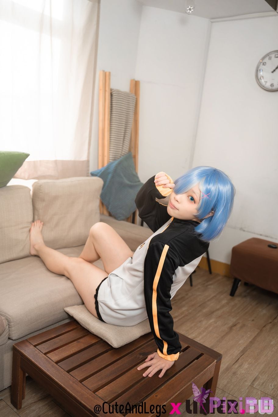 Limerence Original No.099 Rem showed up wearing your coat A r e y o u w a i n g t h d PixiBB.COM 098