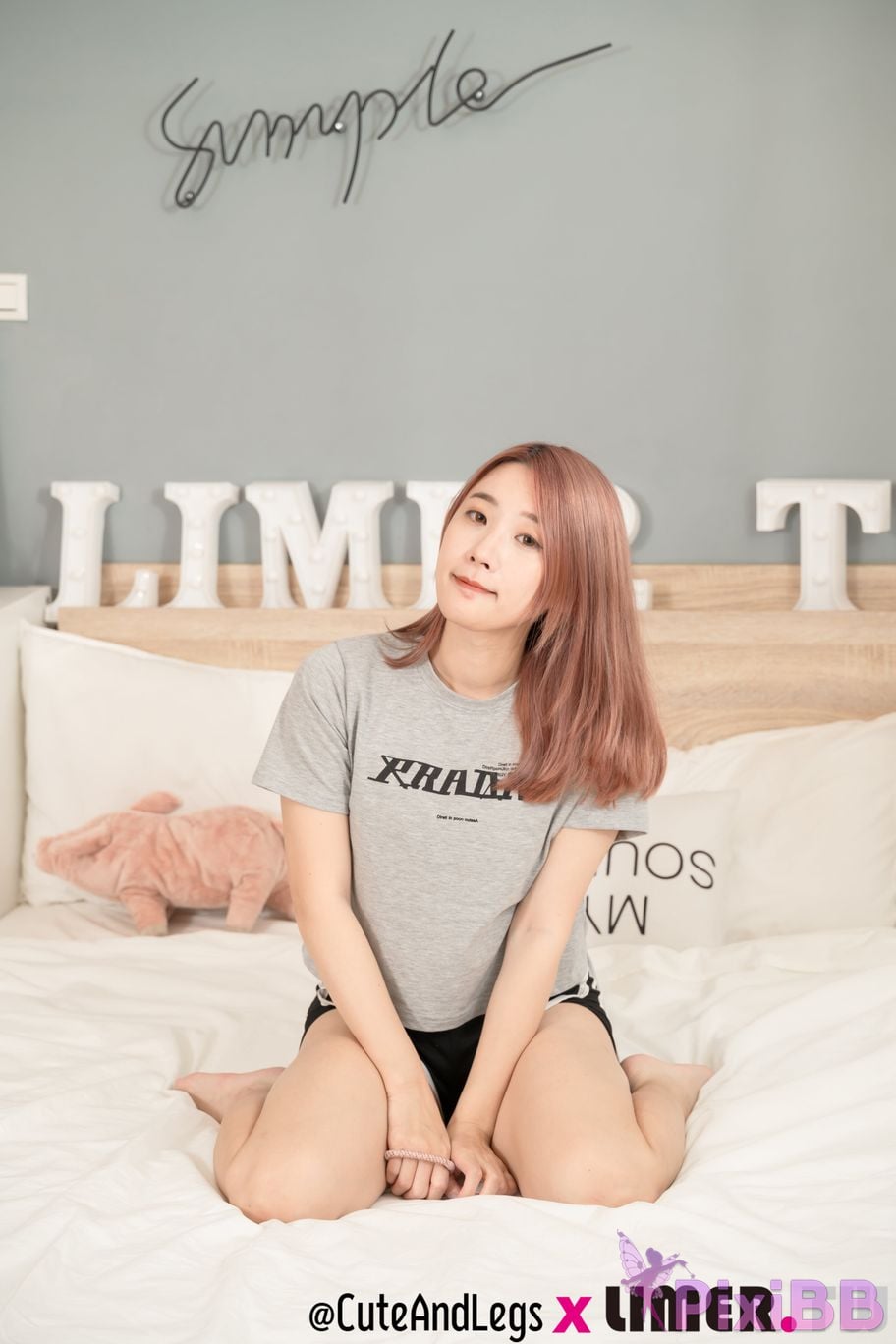 Limerence Original No.096 Shine Truth Pants Special Dangerous Edge Little Pony Shines waist is soft and her bare feet are showing off PixiBB.COM 028