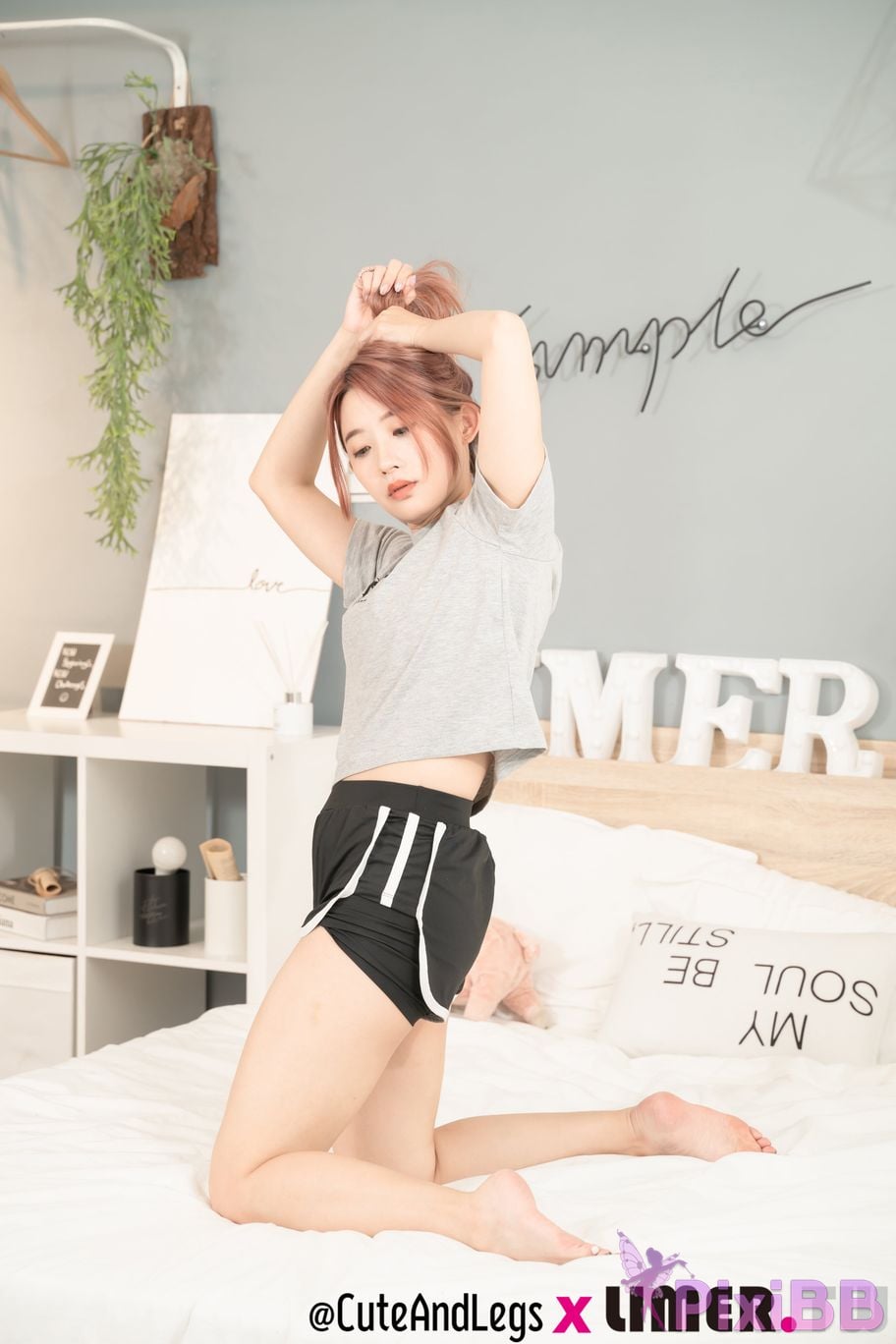 Limerence Original No.096 Shine Truth Pants Special Dangerous Edge Little Pony Shines waist is soft and her bare feet are showing off PixiBB.COM 033