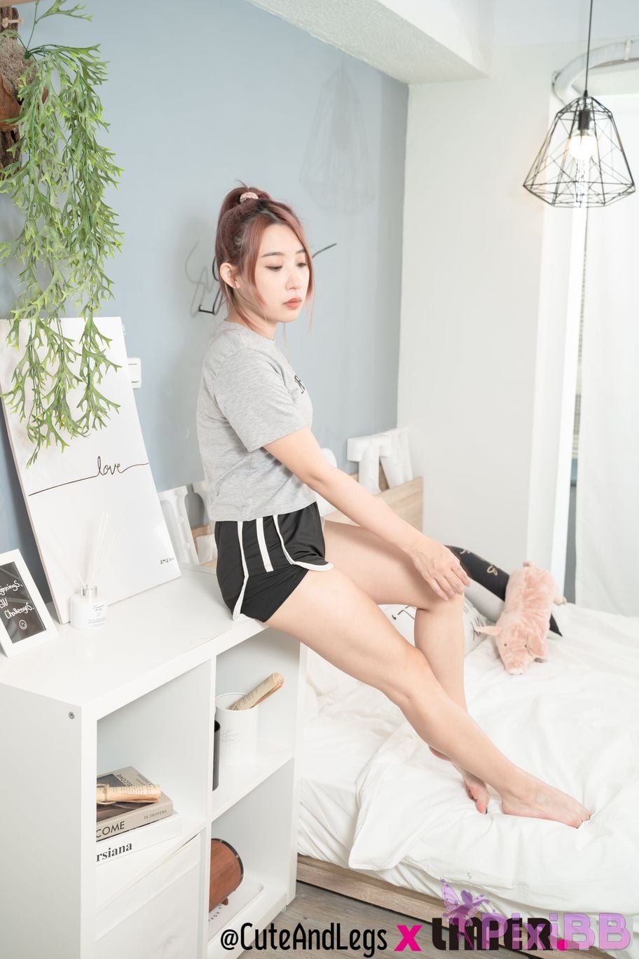 Limerence Original No.096 Shine Truth Pants Special Dangerous Edge Little Pony Shines waist is soft and her bare feet are showing off PixiBB.COM 109