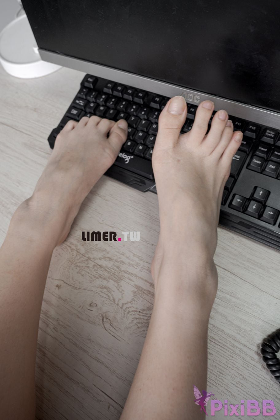 Limerence original No. 095 of the stunning staff in black stockings and bare feet that will make you unable to concentrate at work PixiBB.COM 121