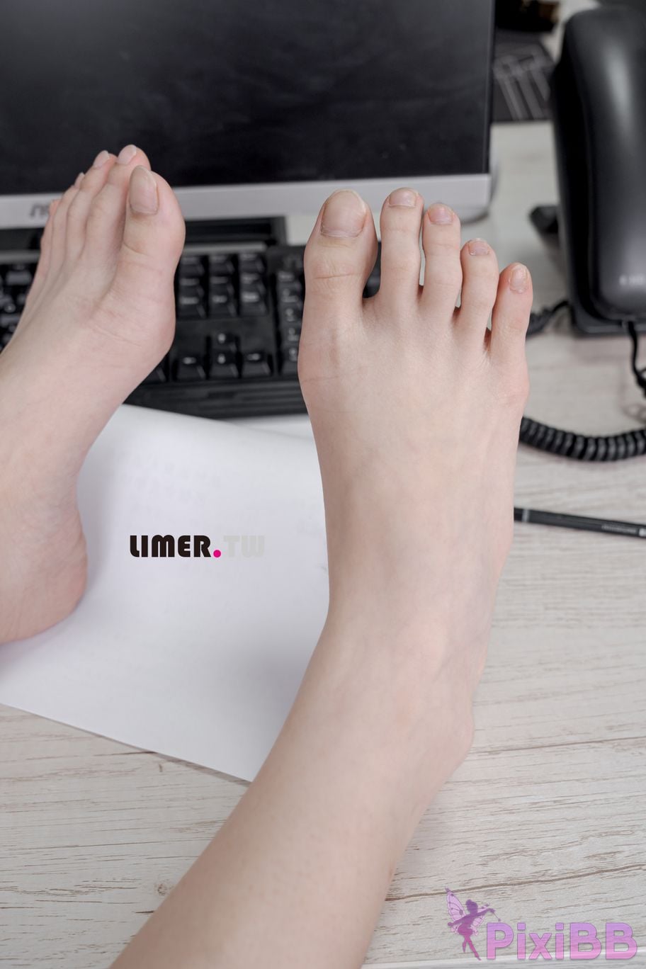 Limerence original No. 095 of the stunning staff in black stockings and bare feet that will make you unable to concentrate at work PixiBB.COM 190