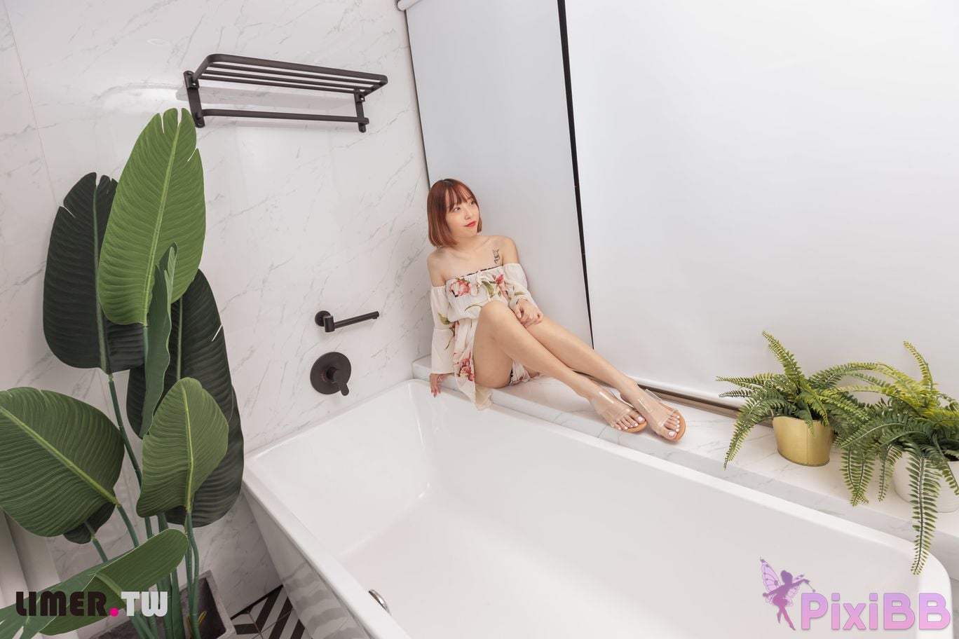 Limerence Original No.093 Small Bag Bathroom High Heels Encounter PixiBB.COM 014