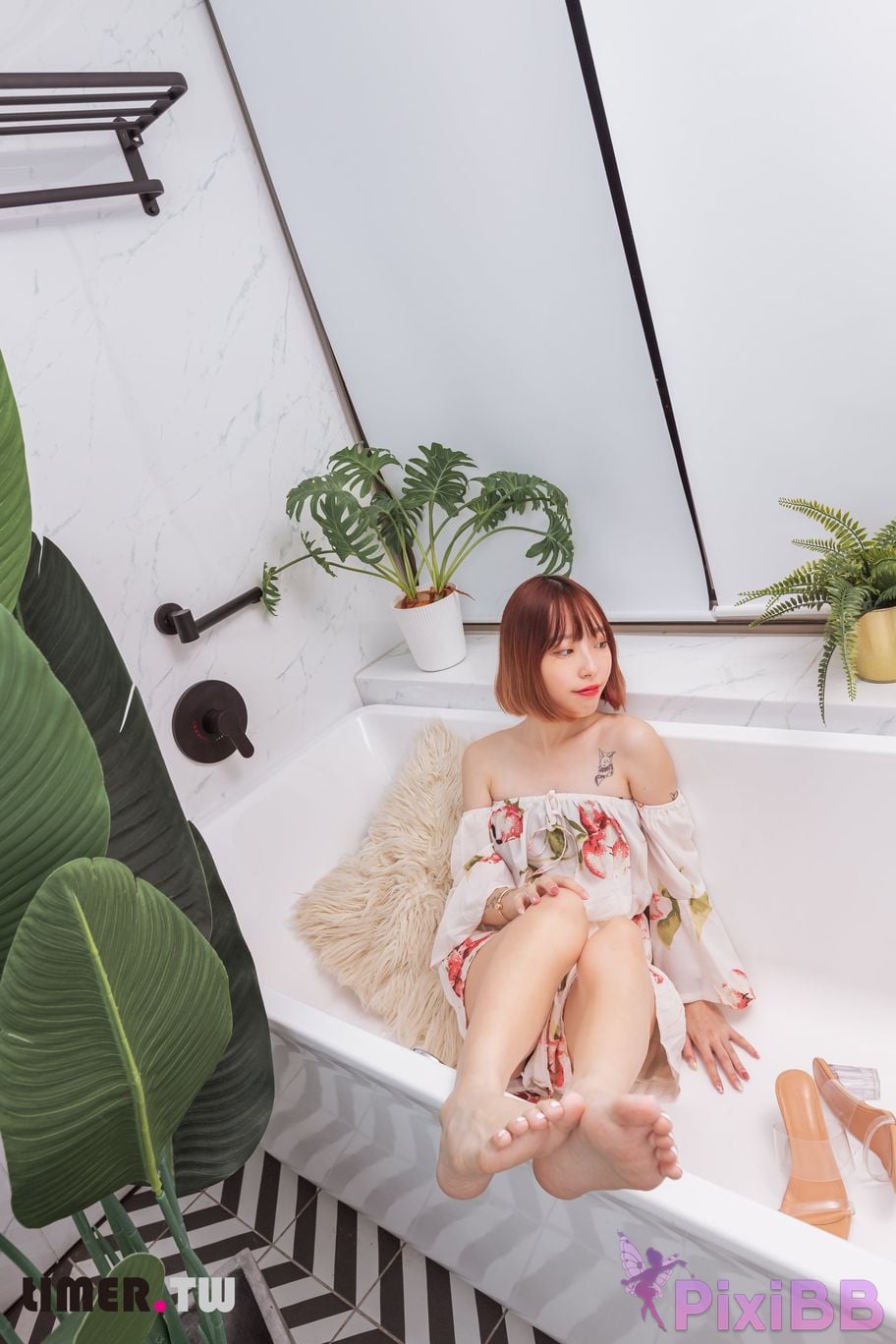 Limerence Original No.093 Small Bag Bathroom High Heels Encounter PixiBB.COM 109