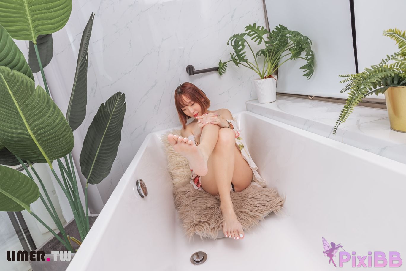 Limerence Original No.093 Small Bag Bathroom High Heels Encounter PixiBB.COM 122