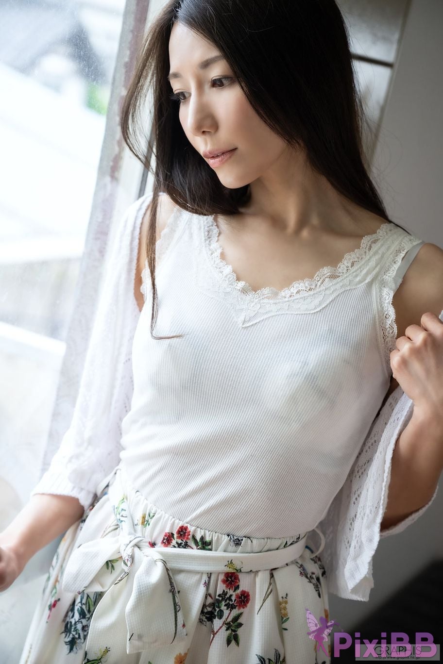 Japanese Idol Ayano Kato Graphis Gals Weekend Getaway Vol.1 2 PixiBB.COM 001