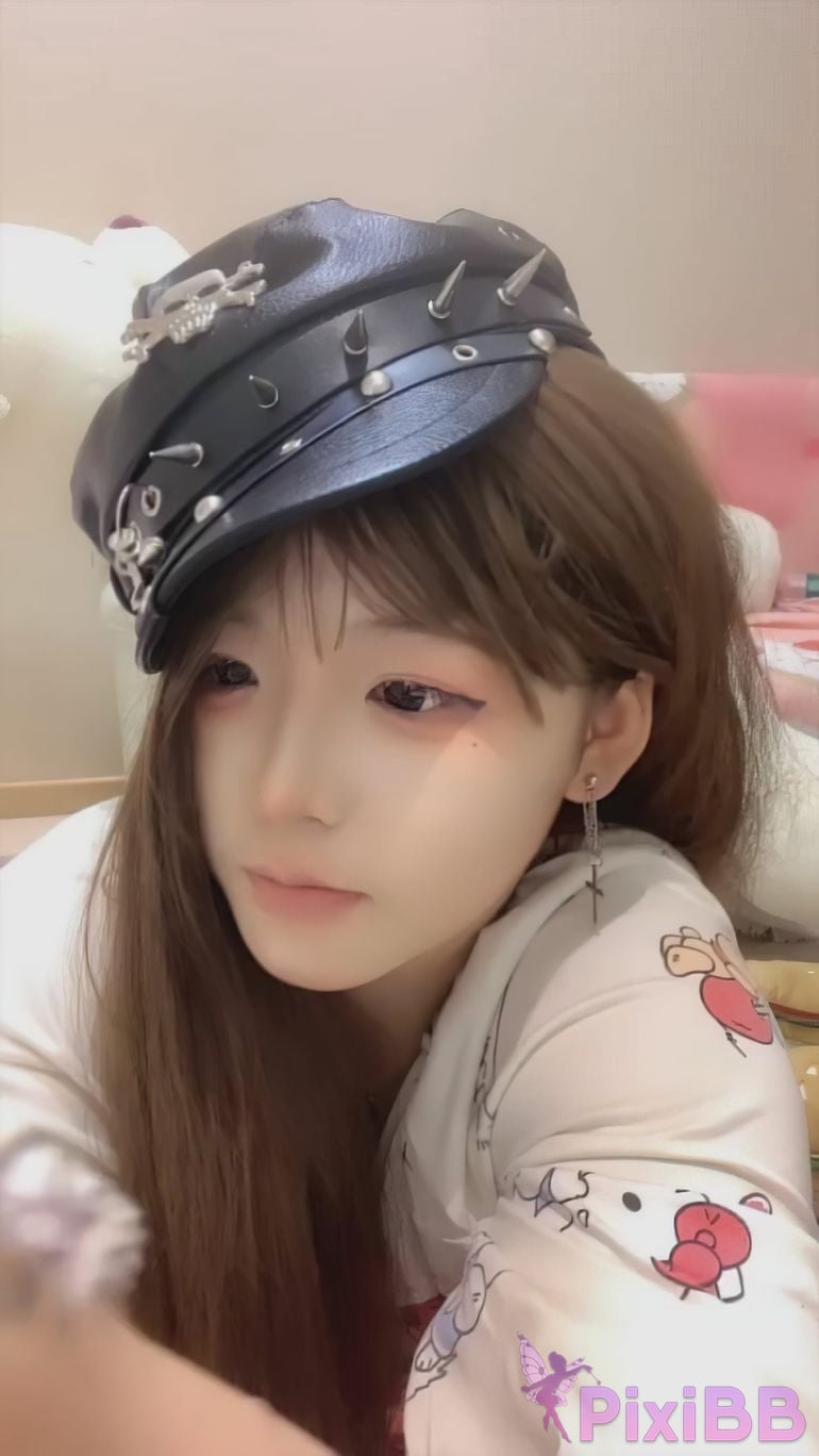 The stupid king Pure and lovely sister 2026 Year 01 moon 28 Number 02 10 No. recording Skin as white snow sweet creamy skin Goddess of pure desire PixiBB.COM 001