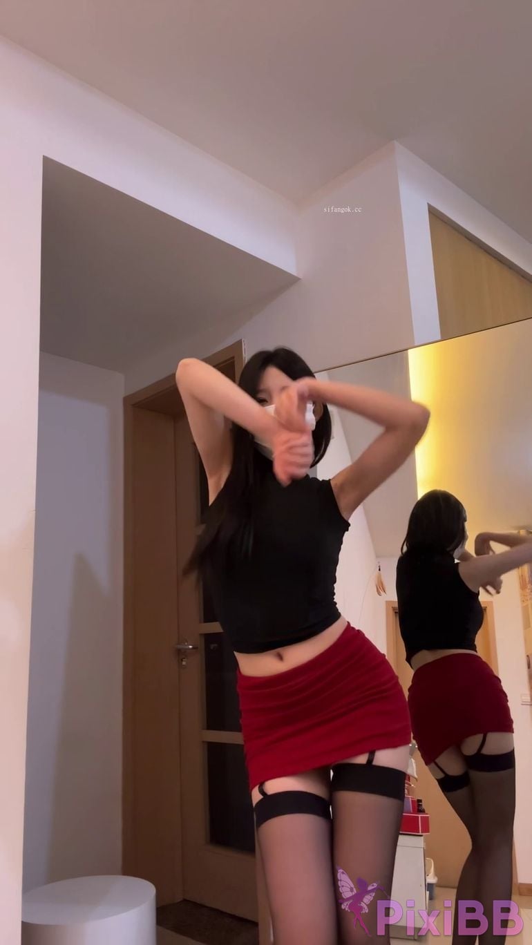 Xiao Zhang Kuaishou welfare sweet girl Nude dance oily no pantyhose PixiBB.COM 027