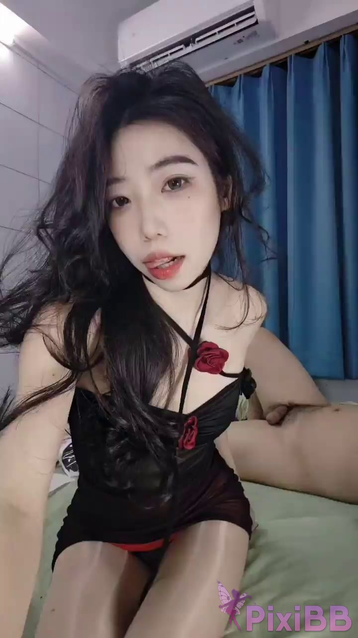 Sisi is not Half sugar female anchor Collection of sports car rewards and welfare videos for donors 01 PixiBB.COM 038