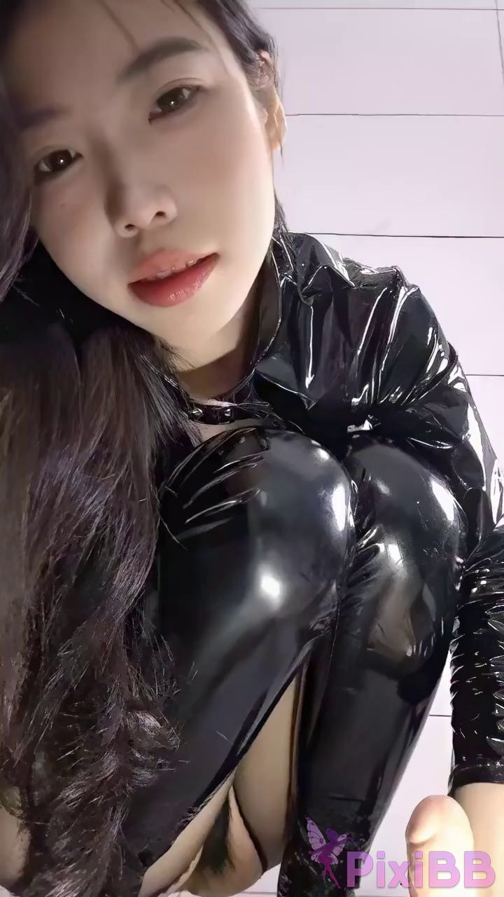 Sisi is not Half sugar female anchor Collection of sports car rewards and welfare videos for donors 01 PixiBB.COM 101