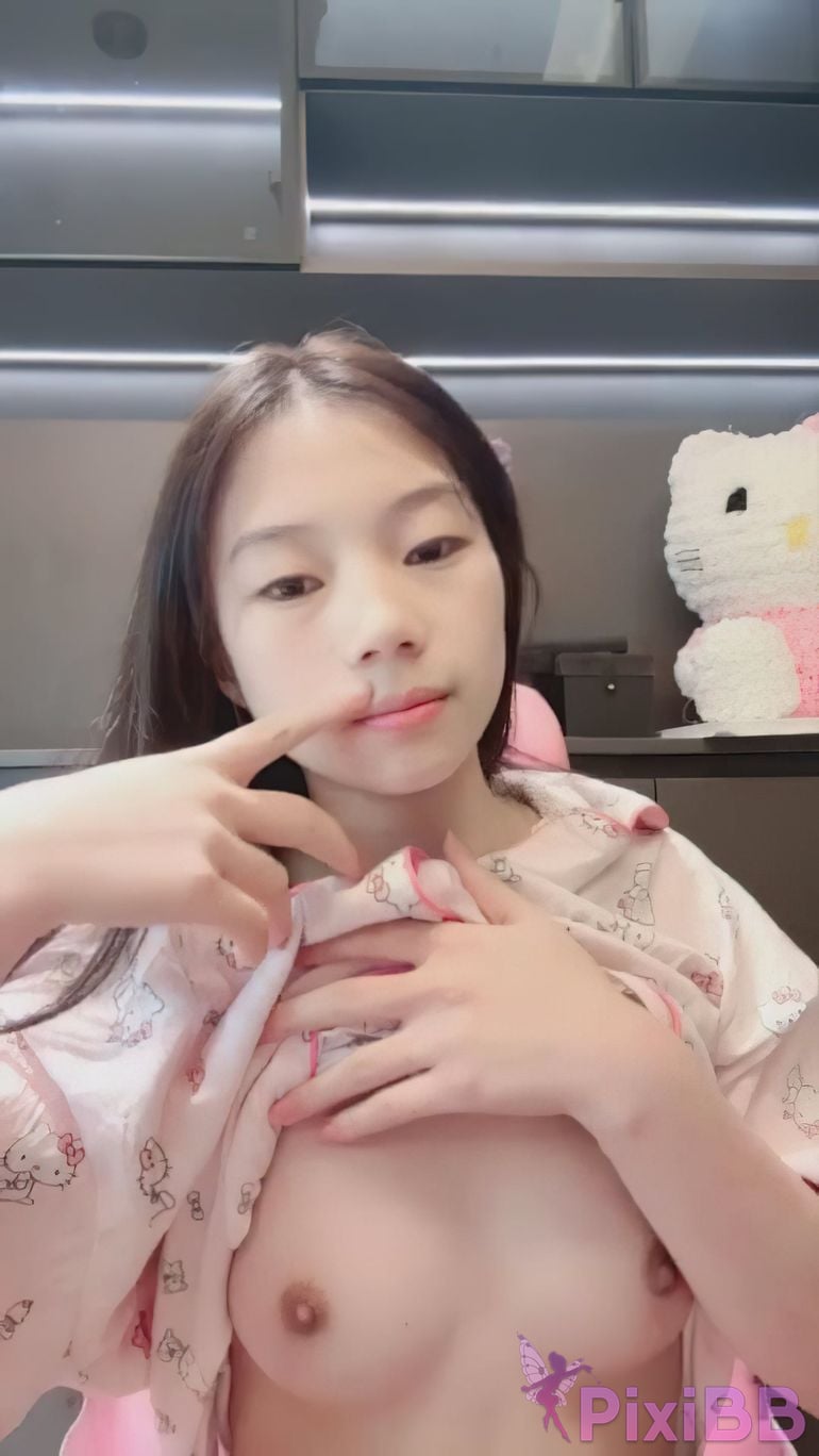 Barla Innocent girl goes into the sea Strip naked while dancing PixiBB.COM 003