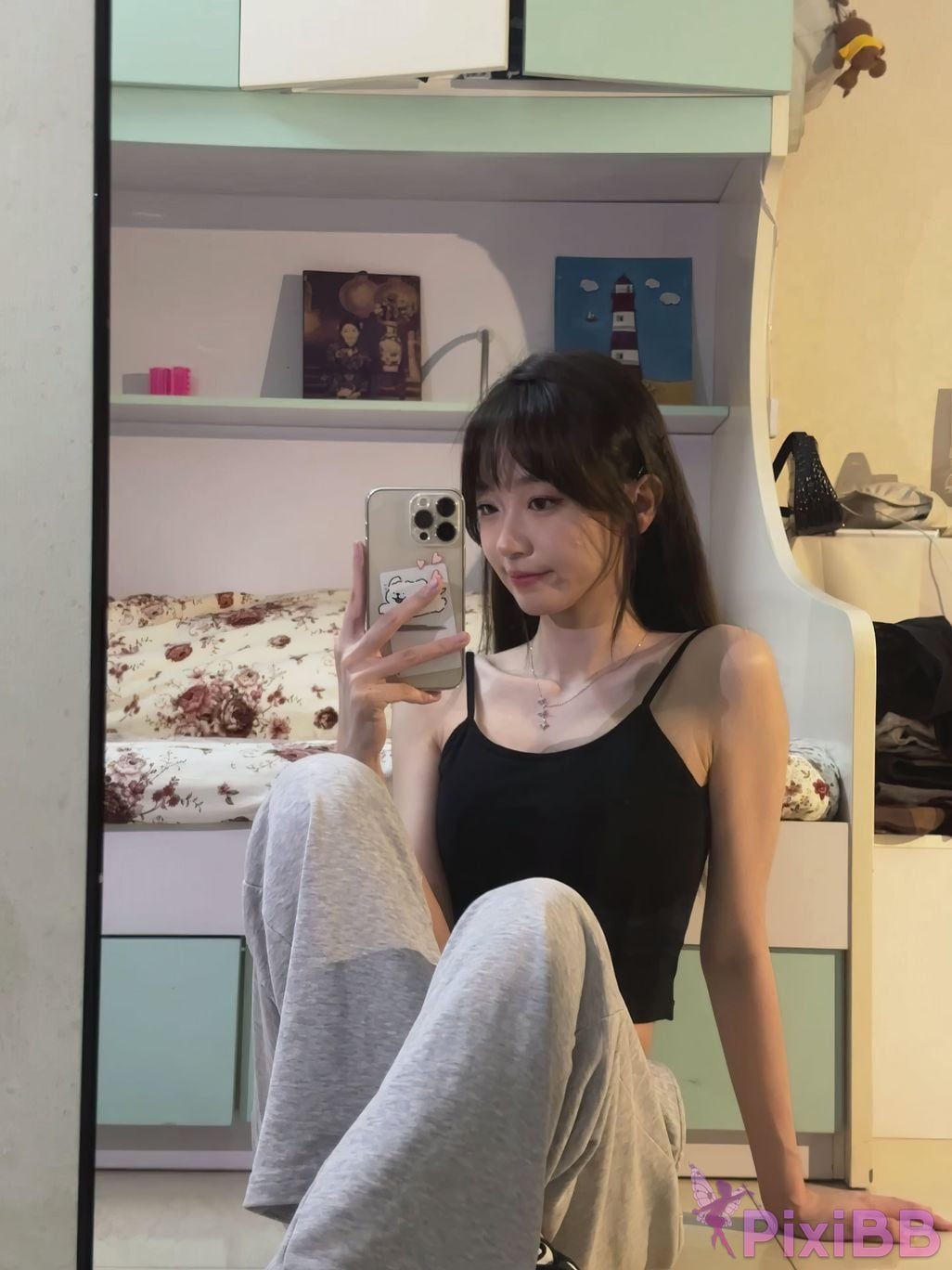 Liu Yiran Familiar face in glasses who loves cock PixiBB.COM 003