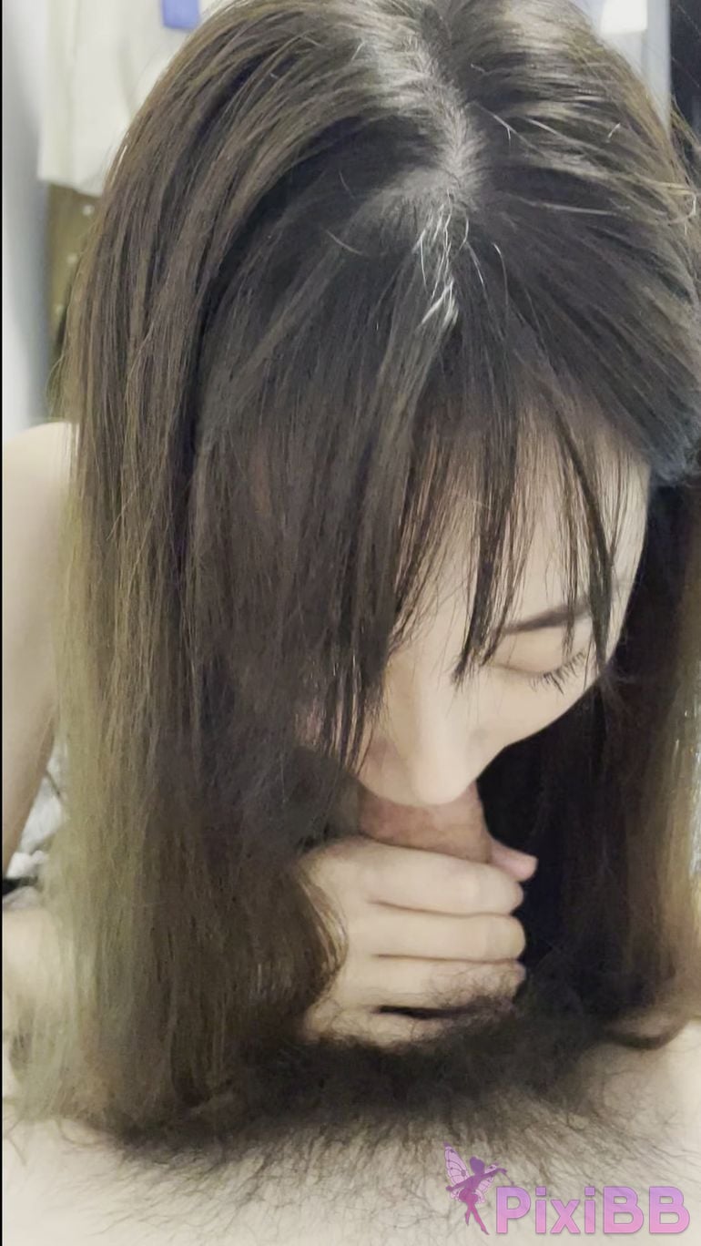 Liu Yiran Familiar face in glasses who loves cock PixiBB.COM 018