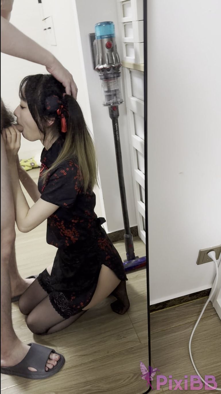 Liu Yiran Familiar face in glasses who loves cock PixiBB.COM 028