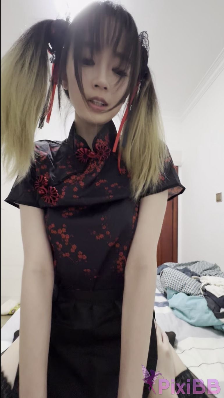 Liu Yiran Familiar face in glasses who loves cock PixiBB.COM 039