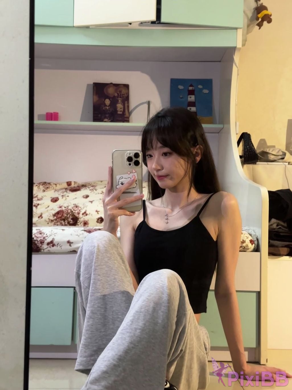 Liu Yiran Familiar face in glasses who loves cock PixiBB.COM 042