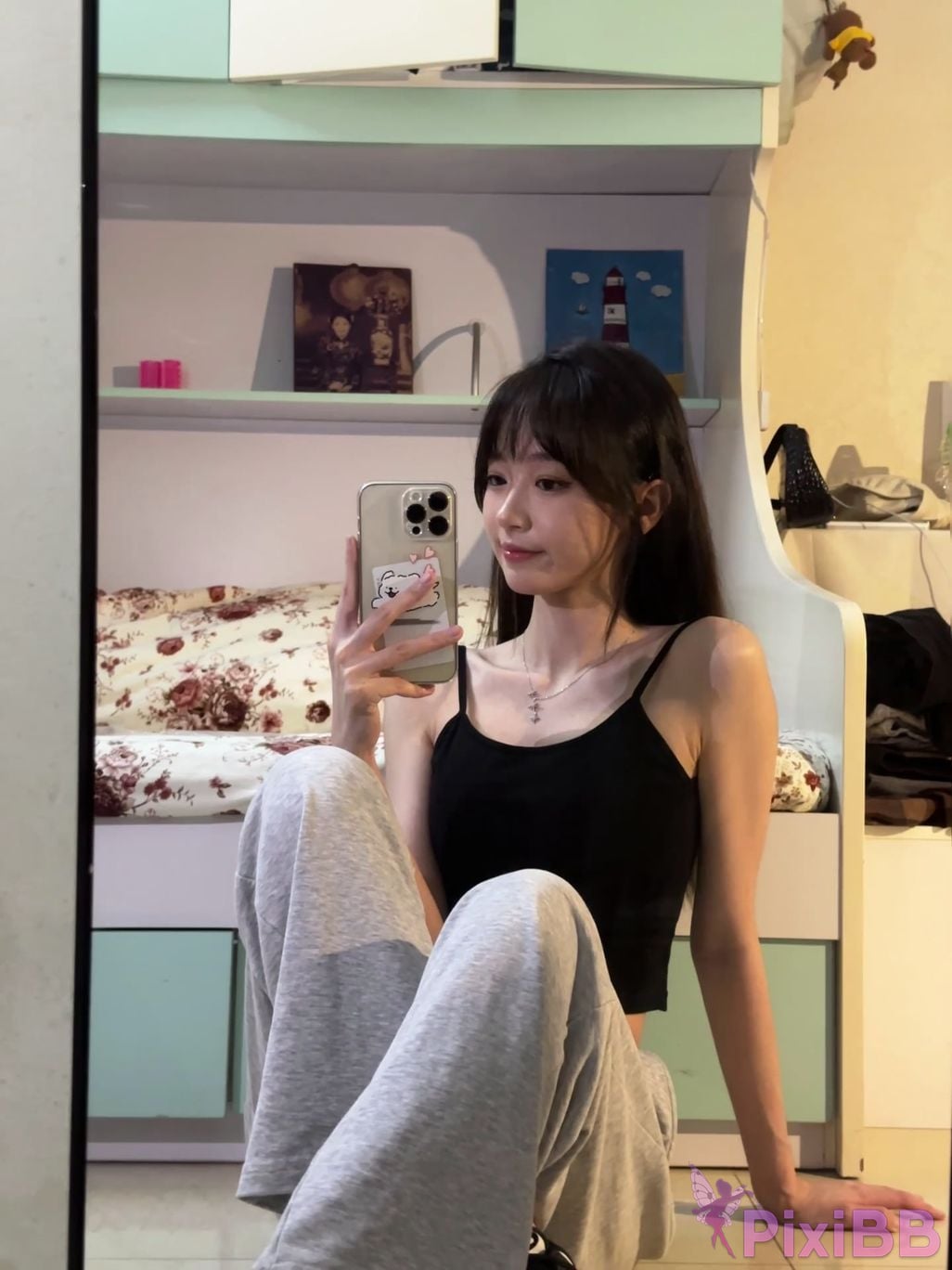 Liu Yiran Familiar face in glasses who loves cock PixiBB.COM 043