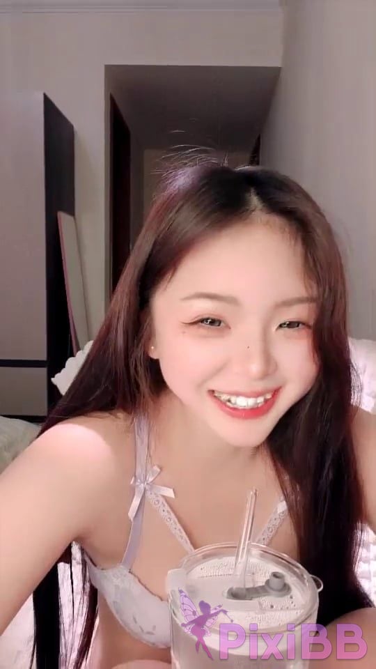 Im beautiful everywhere Wonderful performance with best friends Top two beauties recommended Stacking Arhat props for mutual assistance PixiBB.COM 019