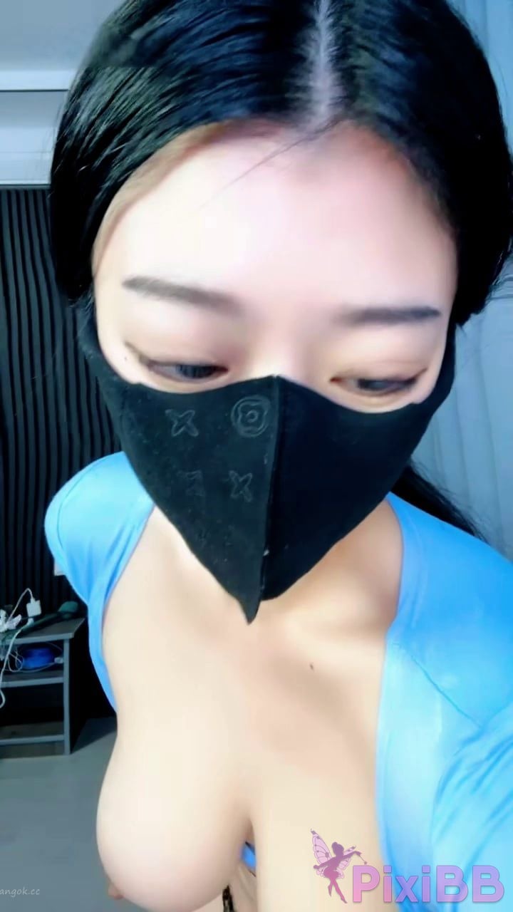 Innocent milk cat super big tits Big pendulum swinging breasts Crazy dump PixiBB.COM 022