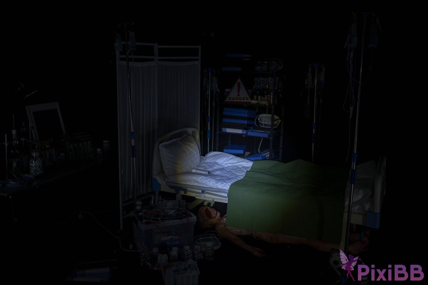 Cosplayer Bangni Bonnie silent hill nurse PixiBB.COM 024.JPG