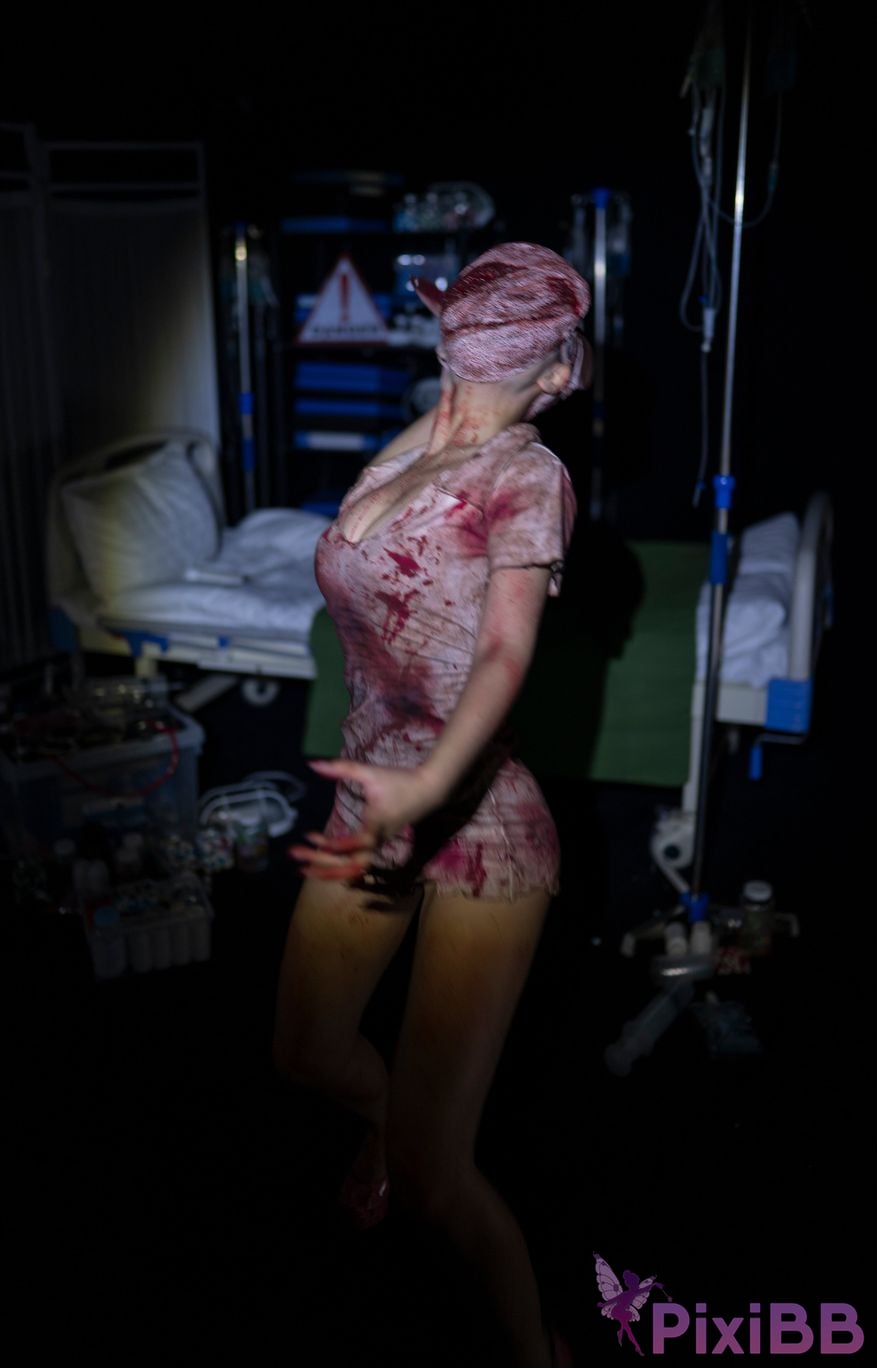 Cosplayer Bangni Bonnie silent hill nurse PixiBB.COM 030.JPG