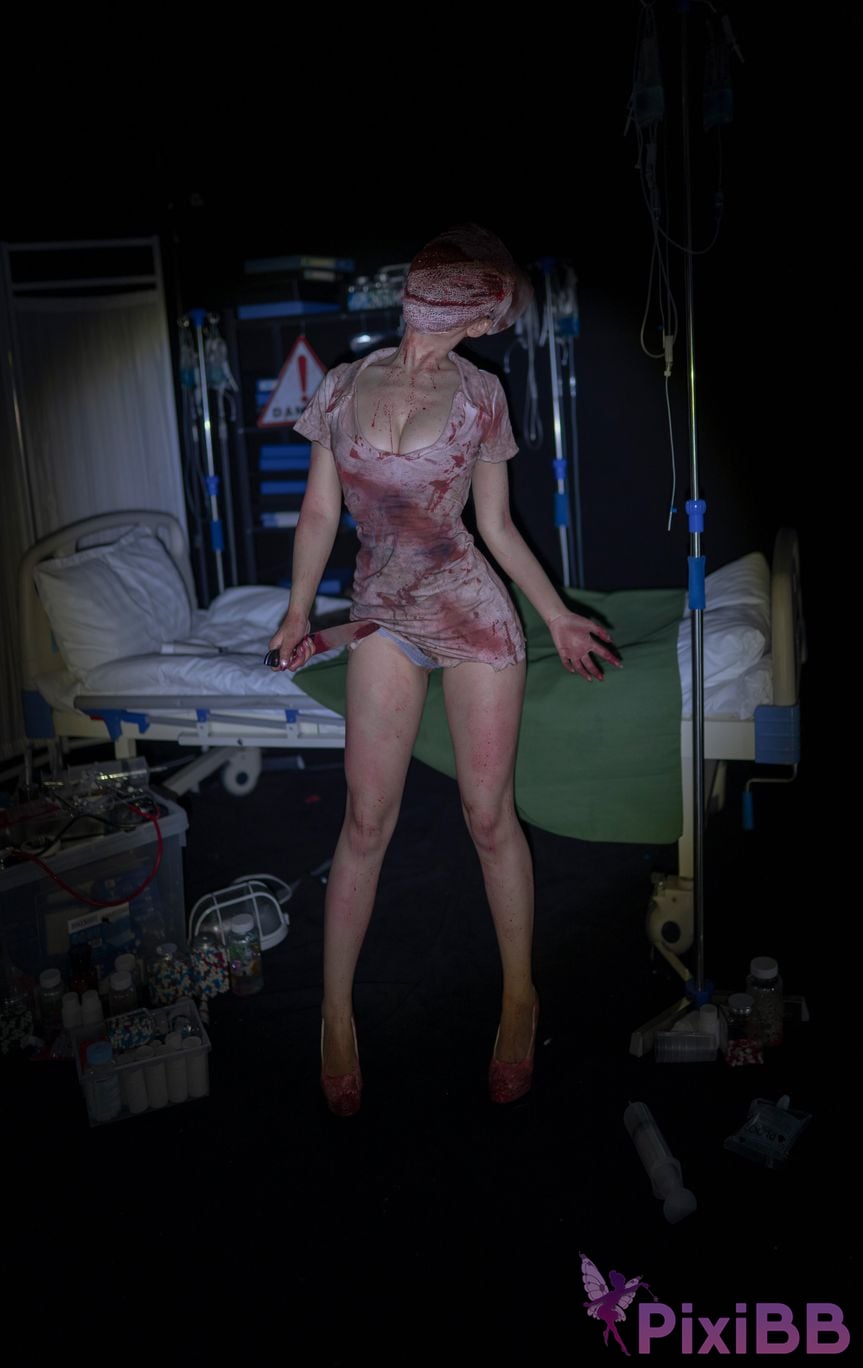 Cosplayer Bangni Bonnie silent hill nurse PixiBB.COM 047.JPG