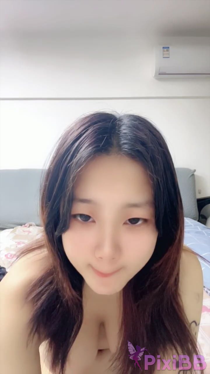 Girl Yiyi G Pussy school girl goes to sea earn tuition 07 Female internet celebrity 01 PixiBB.COM 015