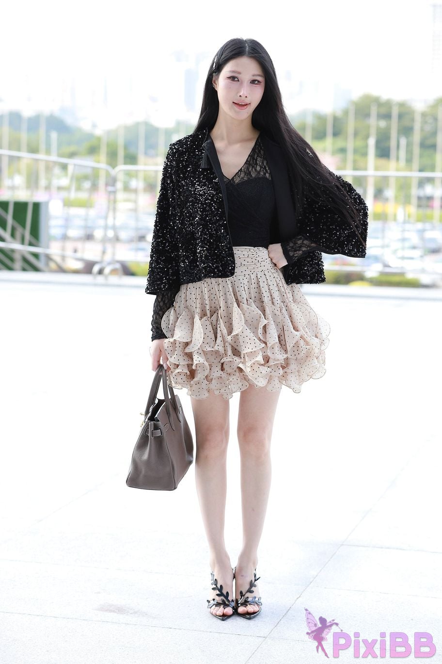 Featured Street Photography Works No.5381 Beautiful legs internet celebrity girl Xia Xi PixiBB.COM 002