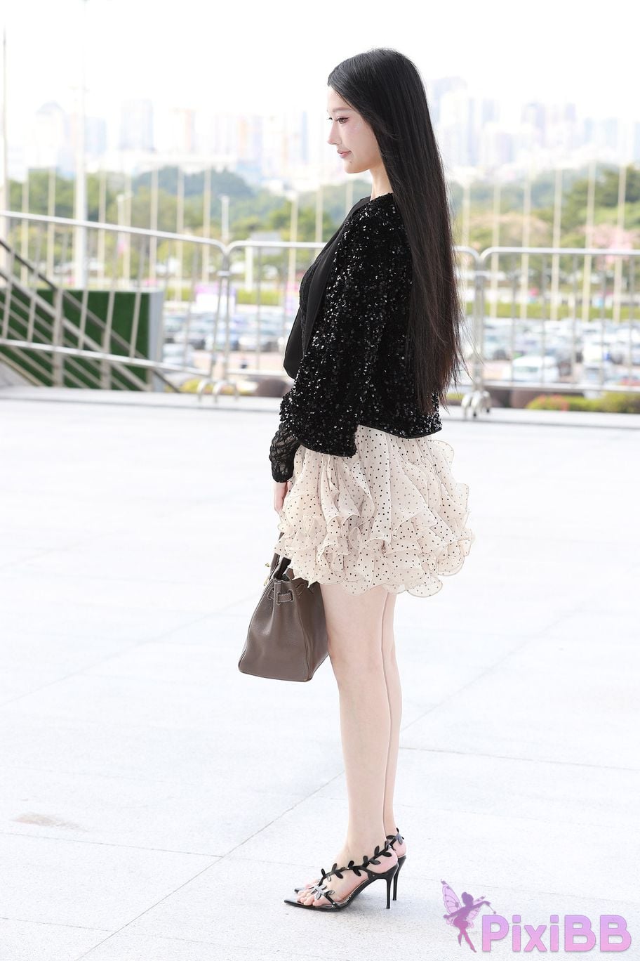 Featured Street Photography Works No.5381 Beautiful legs internet celebrity girl Xia Xi PixiBB.COM 003